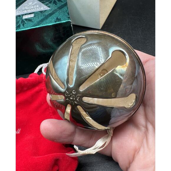 WALLACE SILVERSMITH 1998 ANNUAL CHRISTMAS SLEIGH BELL ORNAMENT -30D - Picture 6 of 12